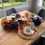 Ongizatea Au Calme Avec Piscine Et Vue Montagne *