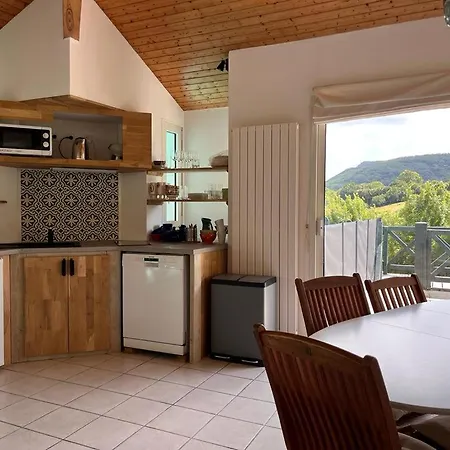 Bed & Breakfast Ongizatea Au Calme Avec Piscine Et Vue Montagne Urrugne