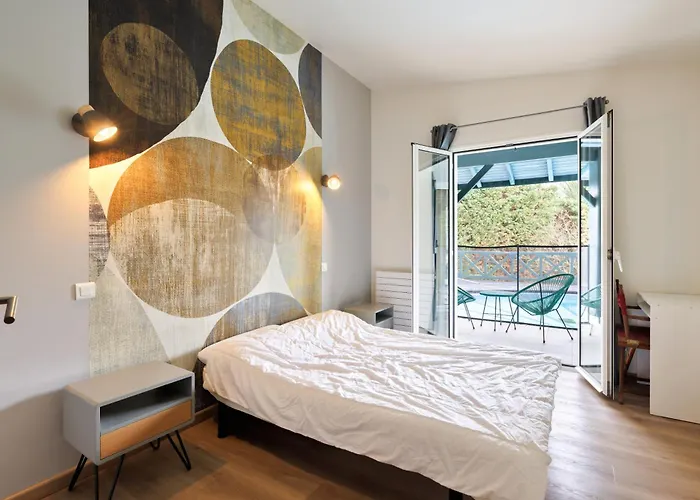Ongizatea Au Calme Avec Piscine Et Vue Montagne Bed & Breakfast *